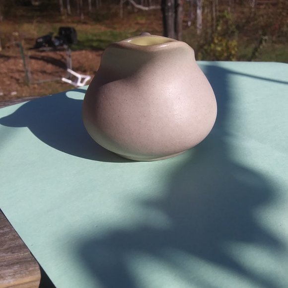 Pigeon Forge Pottery creamer Neutral color with a yellowish glazed inter… - Picture 10 of 15